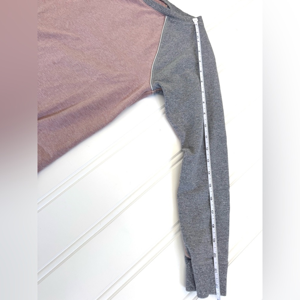 EUC! LULULEMON 🍋 Women’s Crew Love Pullover Heathered Berry/Medium Grey Size 6 - Picture 9 of 10